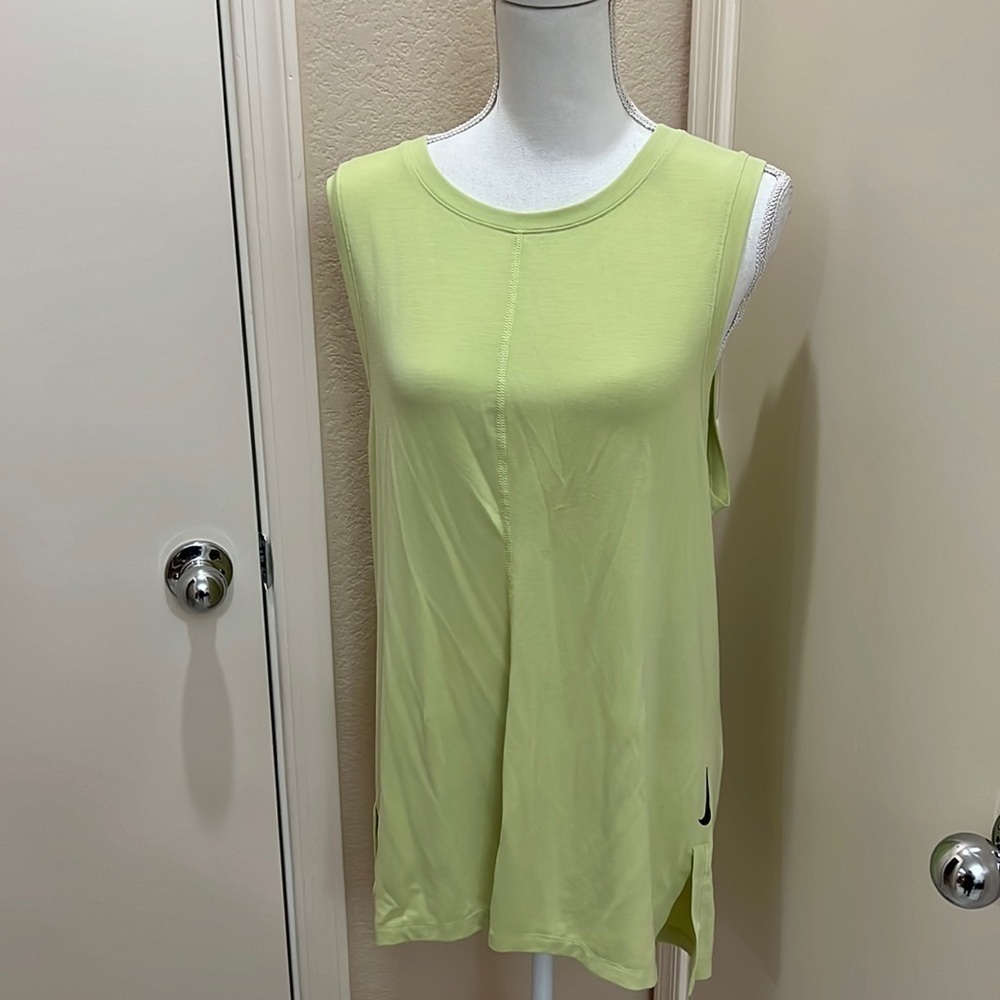 Nike dri-fit slim fit tank top